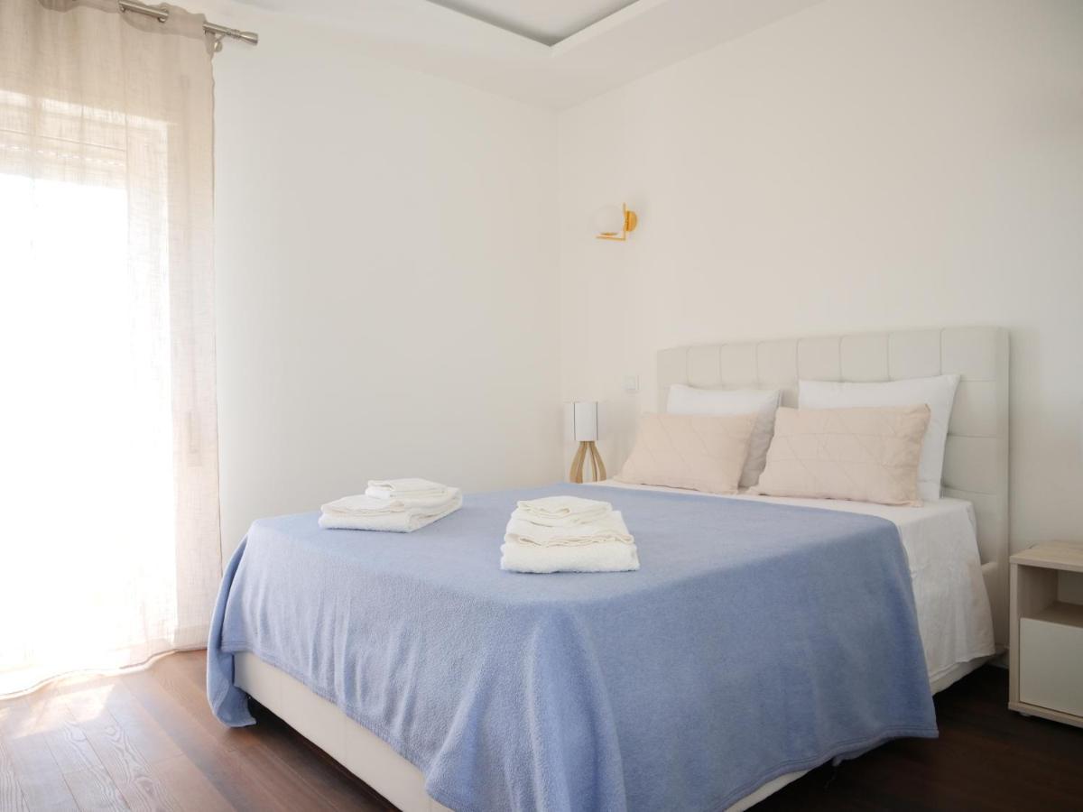Cozy Apartment With Sea View Over Meia Praia Lagos Eksteriør billede